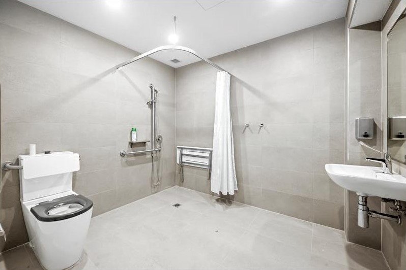 ToiletAndBathroom